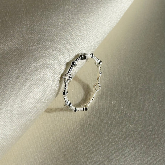 Flora Chain Ring