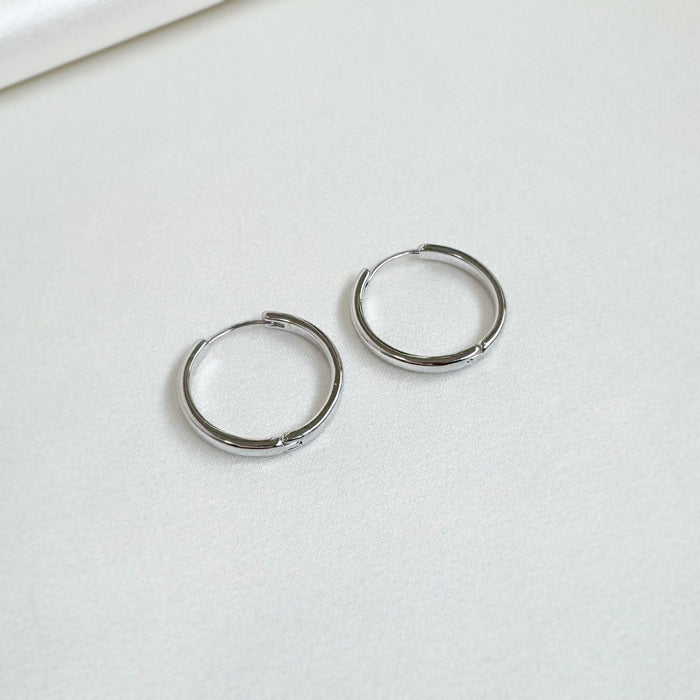 Medium Tube Hoop Earrings