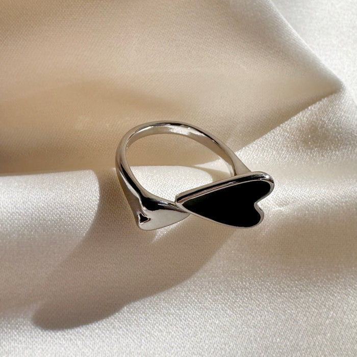 Two Tone Crossover Heart Ring