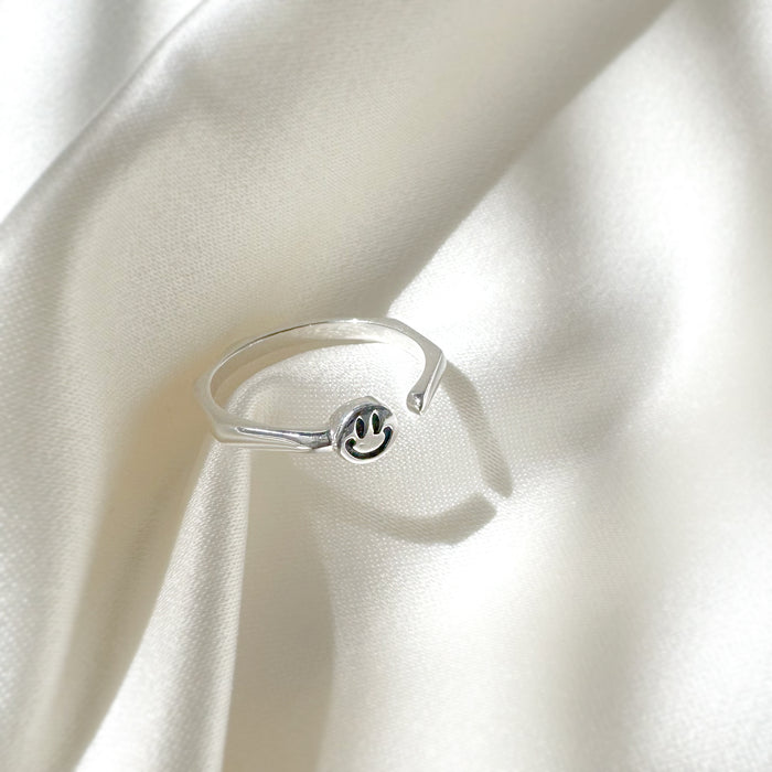 Cheerful Smile Ring