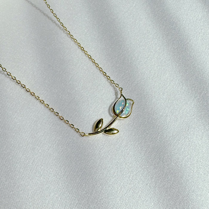 Tulip Dew Necklace