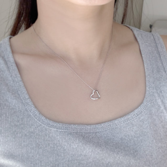 Lean on Love Neckalce