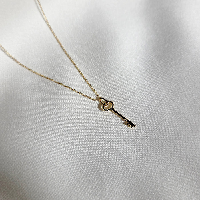 Key Amour Necklace