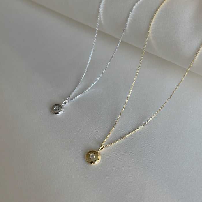 Emma Gemstone Necklace [White]