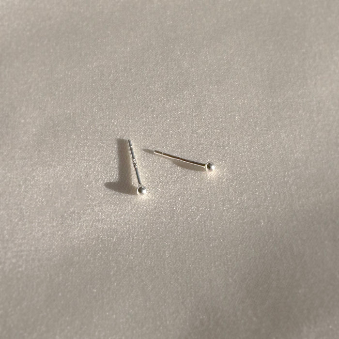 Mini Stud Ball Earrings 2mm [SIlver]